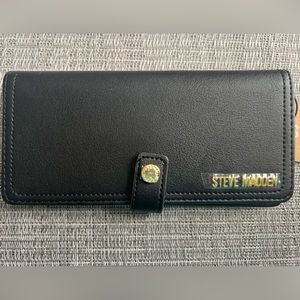 Black Steve Madden Wallet